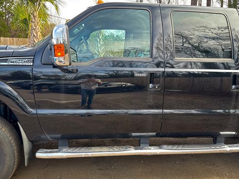 Used 2016 Ford F250 Lariat w/ Lariat Ultimate Package image 6