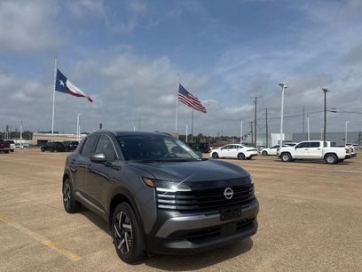 Certified 2025 Nissan Kicks SV w/ SV Premium Package