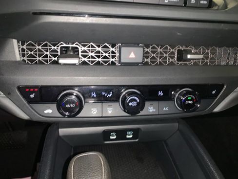 Used 2025 Honda Accord SE image 18