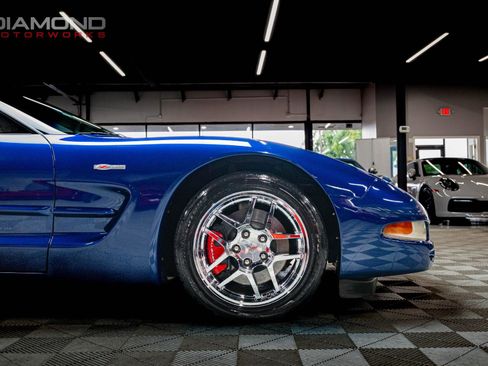Used 2004 Chevrolet Corvette Z06 w/ Z06 Preferred Equipment Group image 27