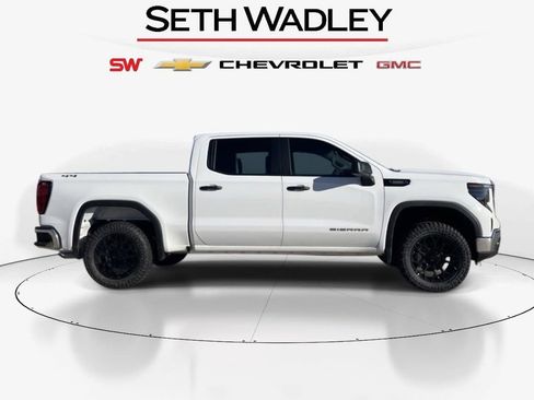 New 2025 GMC Sierra 1500 Pro image 2