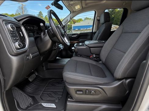 Used 2023 GMC Sierra 2500 SLE w/ SLE Value Package; AWD/4WD image 12