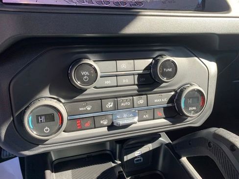 New 2025 Ford Bronco Big Bend w/ Black Diamond Package image 19