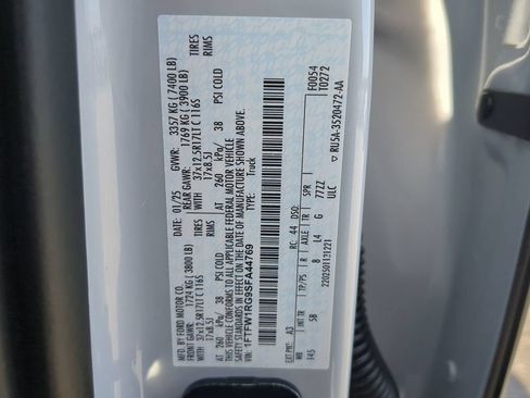 Used 2025 Ford F150 Raptor AWD/4WD image 29