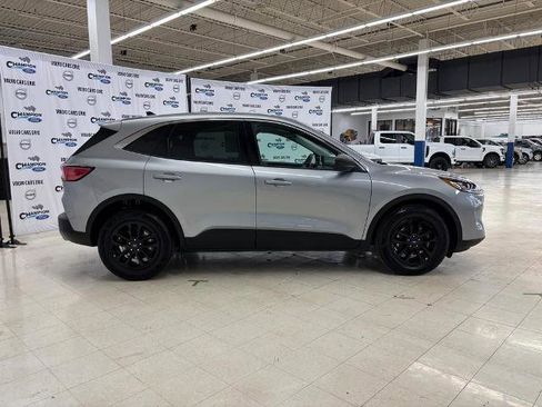 Certified 2022 Ford Escape SE FWD image 5