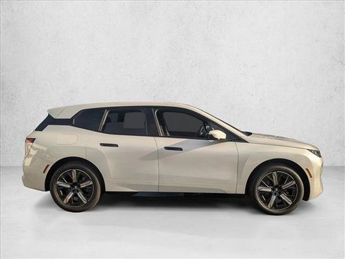 New 2026 BMW iX xDrive60 image 5