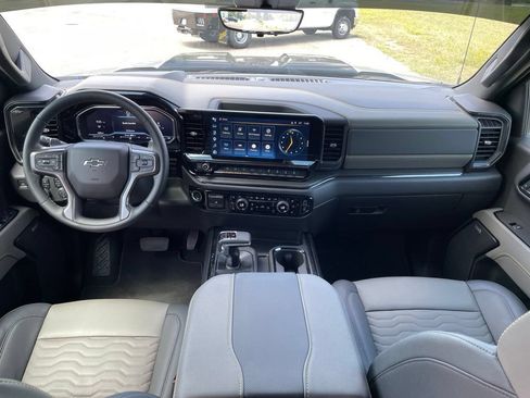 Used 2025 Chevrolet Silverado 1500 ZR2 w/ Technology Package AWD/4WD image 32