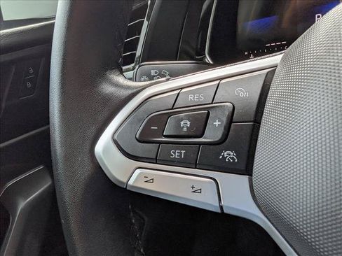 Certified 2023 Volkswagen Jetta SE w/ Panoramic Sunroof Package FWD image 29