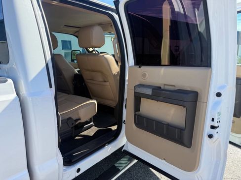 Used 2016 Ford F250 Lariat w/ Lariat Ultimate Package image 58