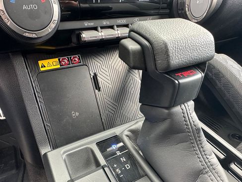Used 2025 Toyota 4Runner TRD Sport AWD/4WD image 12