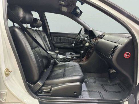 Used 1996 Nissan Maxima FWD image 45