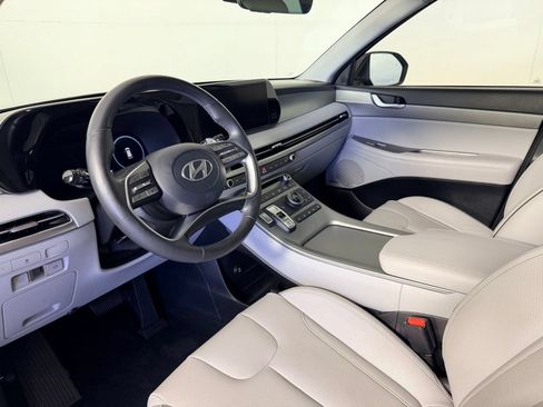 Used 2024 Hyundai Palisade SEL FWD image 31
