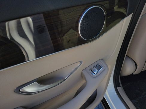 Certified 2022 Mercedes-Benz GLC 300 w/ Premium Package Lite image 7