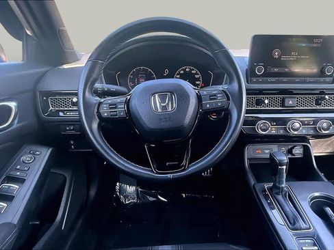 Used 2023 Honda Civic Sport image 6