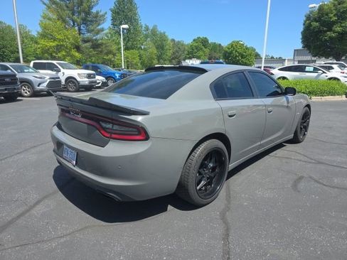 Used 2018 Dodge Charger R/T RWD image 8