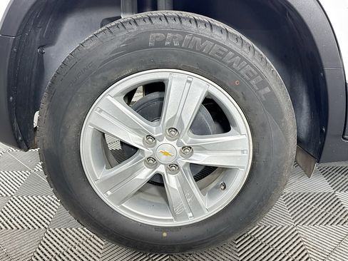 Used 2021 Chevrolet Trax LS w/ Tint and Cruise Package FWD image 31