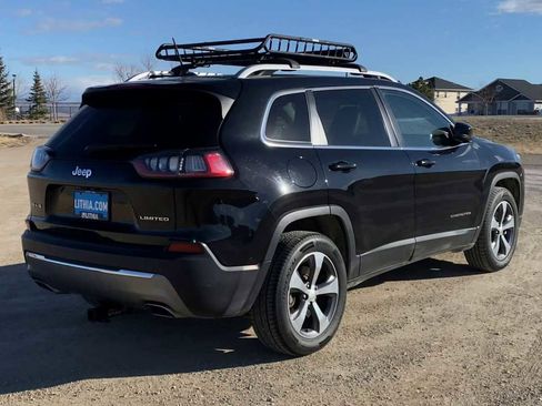 Used 2019 Jeep Cherokee Limited image 8