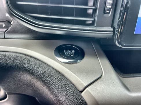Used 2023 Ford Explorer XLT RWD image 28
