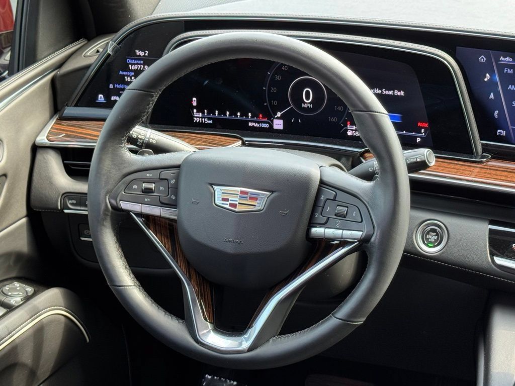 Used 2022 Cadillac Escalade Luxury AWD/4WD image 28
