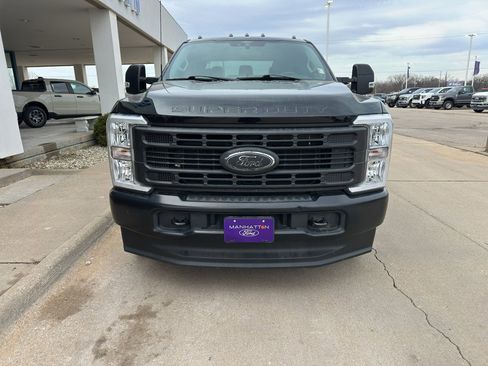 Used 2024 Ford F350 XL image 8