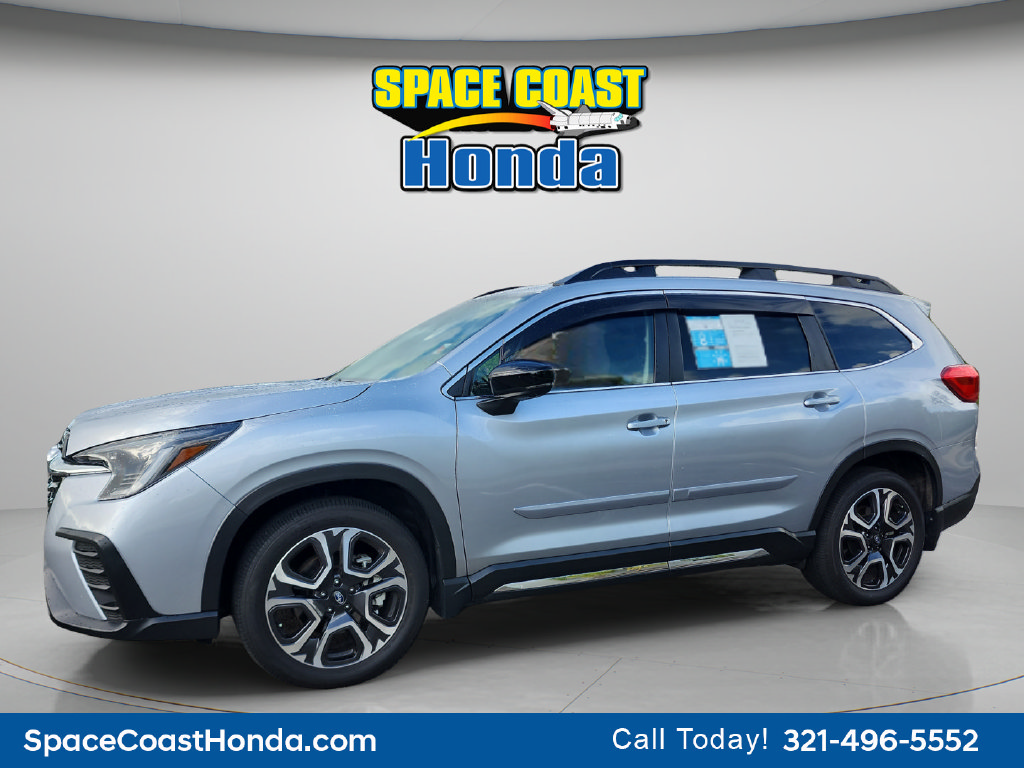 Used 2024 Subaru Ascent Limited w/ Technology Package AWD/4WD image 7