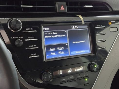Used 2018 Toyota Camry SE image 33