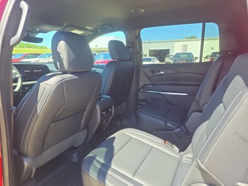New 2026 Chevrolet Traverse LT w/ Enhanced Driving Package FWD image 10