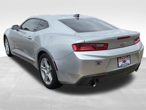 Used 2017 Chevrolet Camaro LT RWD image 14