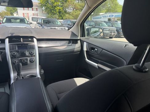 Used 2012 Ford Edge SE FWD image 24