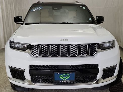Used 2024 Jeep Grand Cherokee L Summit image 4