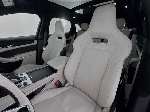 New 2025 Jaguar F-PACE R-Dynamic S image 11
