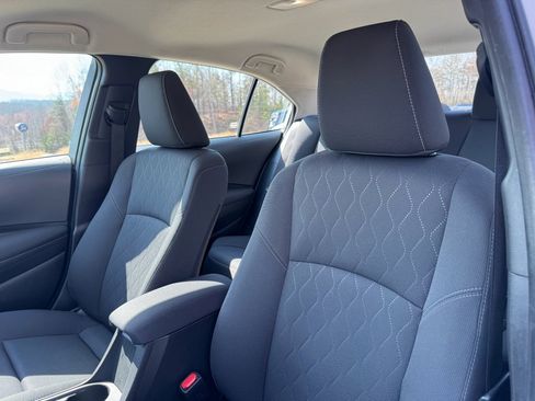 Used 2024 Toyota Corolla LE image 23