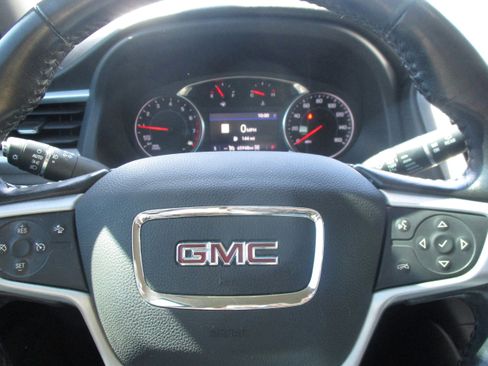 Used 2022 GMC Acadia SLT AWD/4WD image 11