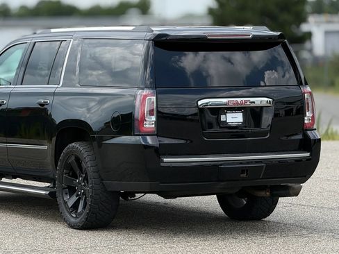 Used 2016 GMC Yukon XL Denali w/ Open Road Package AWD/4WD image 16