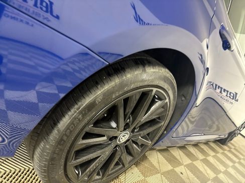 Used 2023 Toyota Camry XLE FWD image 31