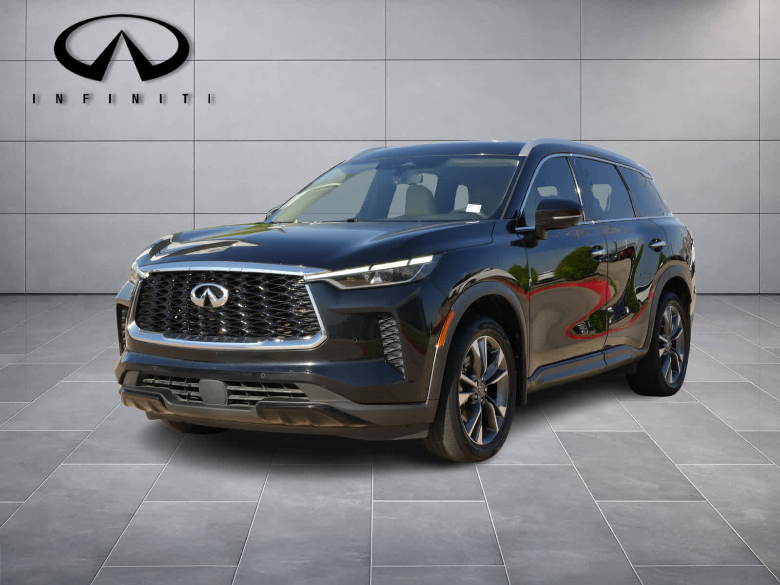 Used 2023 INFINITI QX60 Luxe w/ Cargo Package AWD/4WD image 1