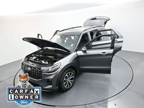 Used 2025 Ford Explorer ST-Line image 39