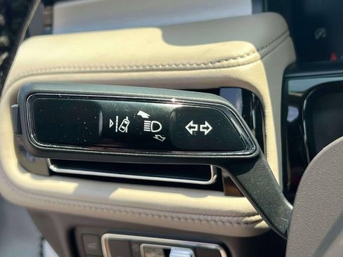 Used 2022 Lincoln Nautilus AWD w/ Premium Package image 26