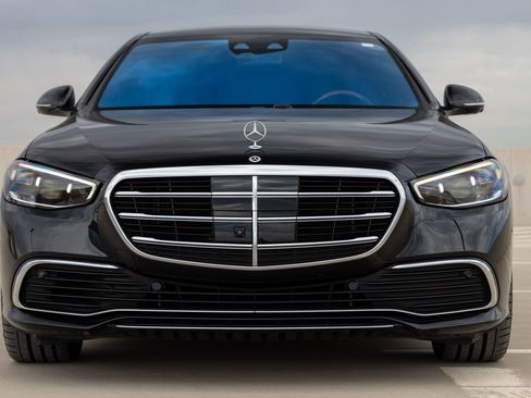 Used 2024 Mercedes-Benz S 580 4MATIC Sedan image 5