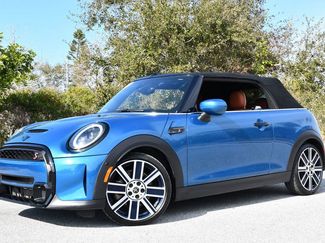 Used 2023 MINI Cooper S video 2
