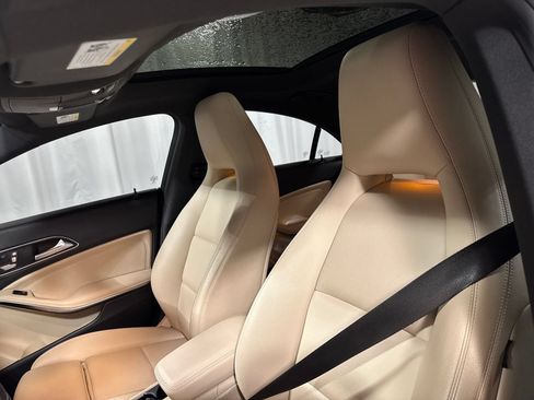 Used 2018 Mercedes-Benz CLA 250 4MATIC image 27