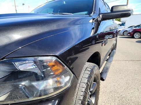 Used 2015 RAM 1500 Express AWD/4WD image 25