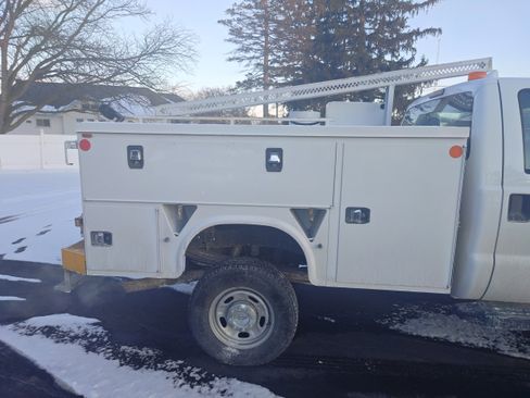 Used 2015 Ford F250 XL w/ XL Value Package image 5