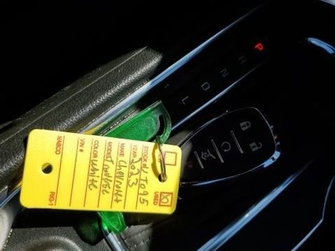 Used 2023 Chevrolet Traverse LT w/ LT Premium Package image 17