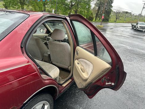 Used 2003 Nissan Sentra GXE FWD image 21