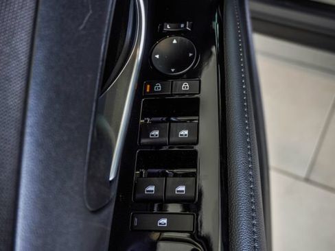 Certified 2025 Hyundai Tucson Limited FWD image 49