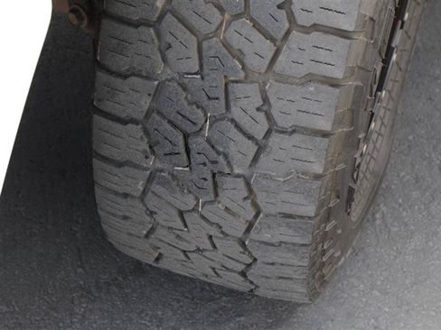 Used 2023 RAM 1500 Big Horn AWD/4WD image 30