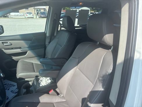 Used 2013 Honda Odyssey Touring image 38