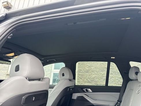 Certified 2024 BMW X5 xDrive40i w/ Premium Package image 11