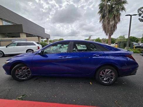 Certified 2024 Hyundai Elantra SEL image 9